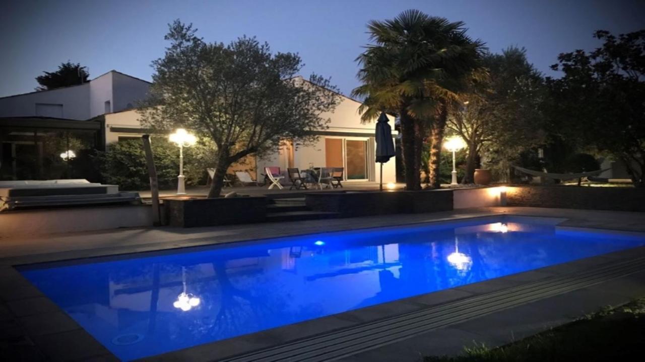 אולון-סור-מר Adorable Guest House Avec Balneo Et Piscine מראה חיצוני תמונה